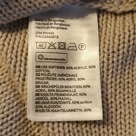 H&M Basic Ladies Lightweight Round Neck Sweater - Picture 5 of 6